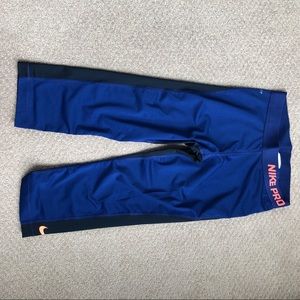 Nike cropped two tone leggings